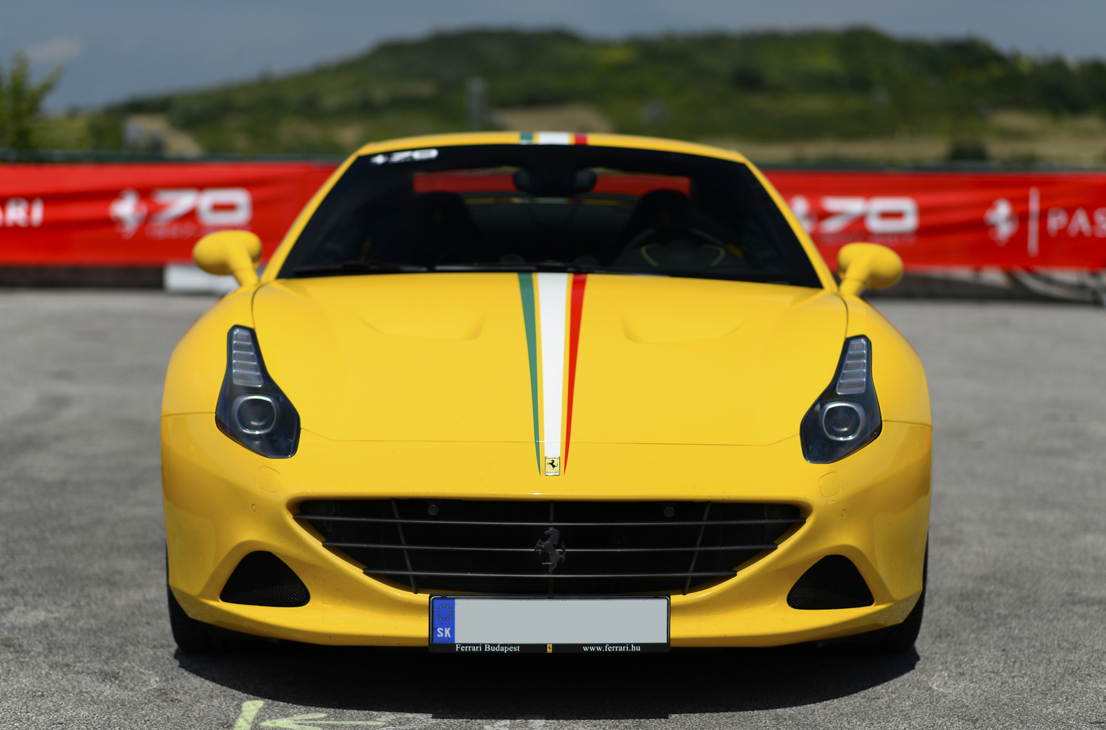 Ferrari California T