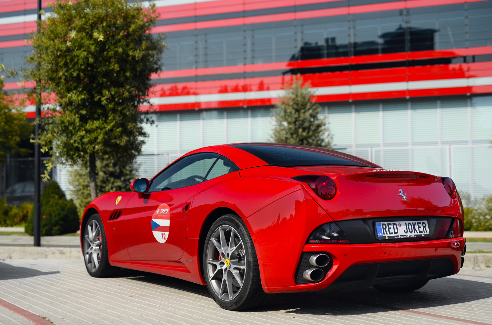 Ferrari California