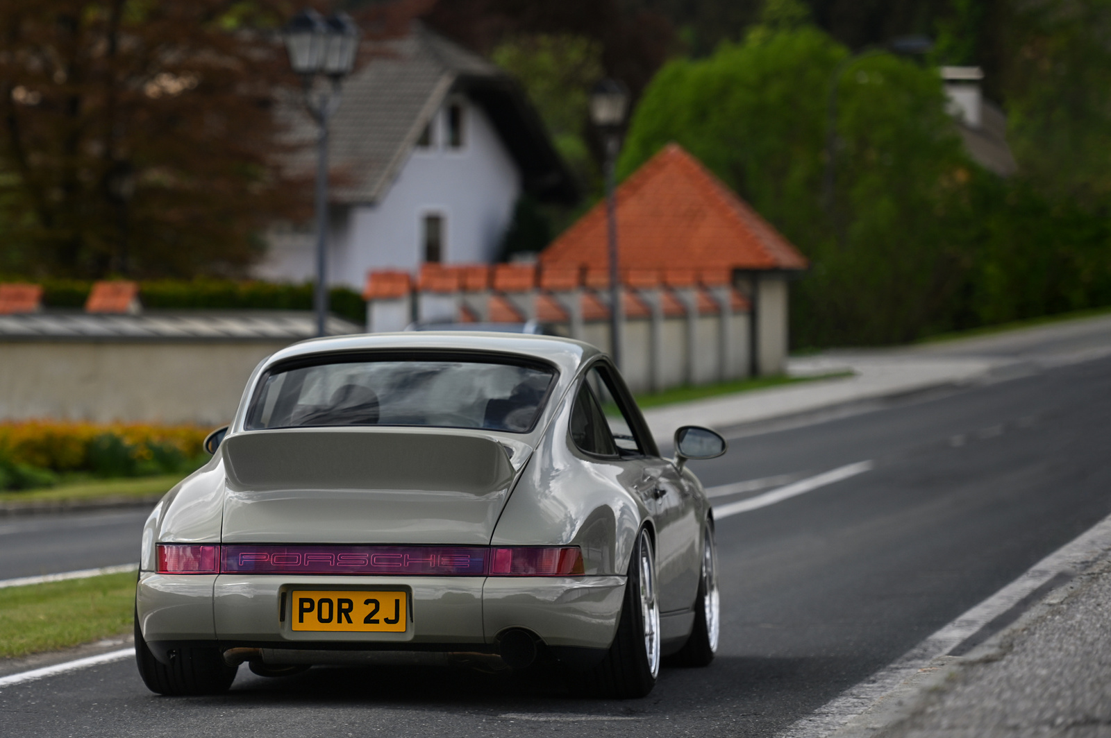 Porsche 911 Carrera