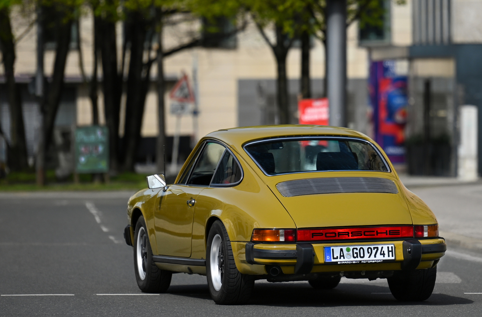 Porsche 911 Carrera