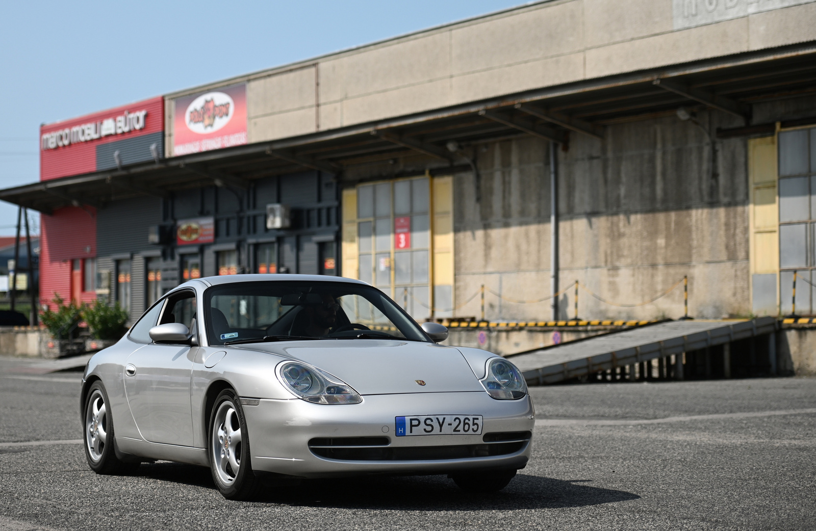 Porsche 911 Carrera