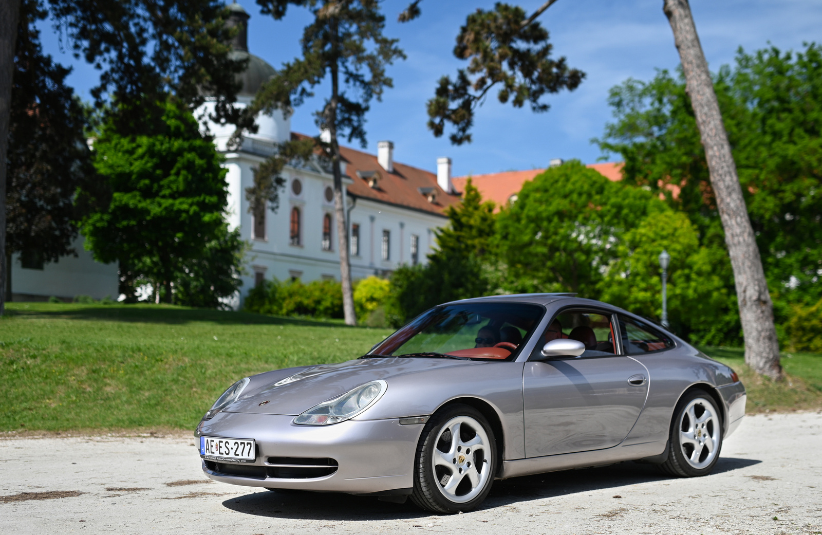 Porsche 911 Carrera