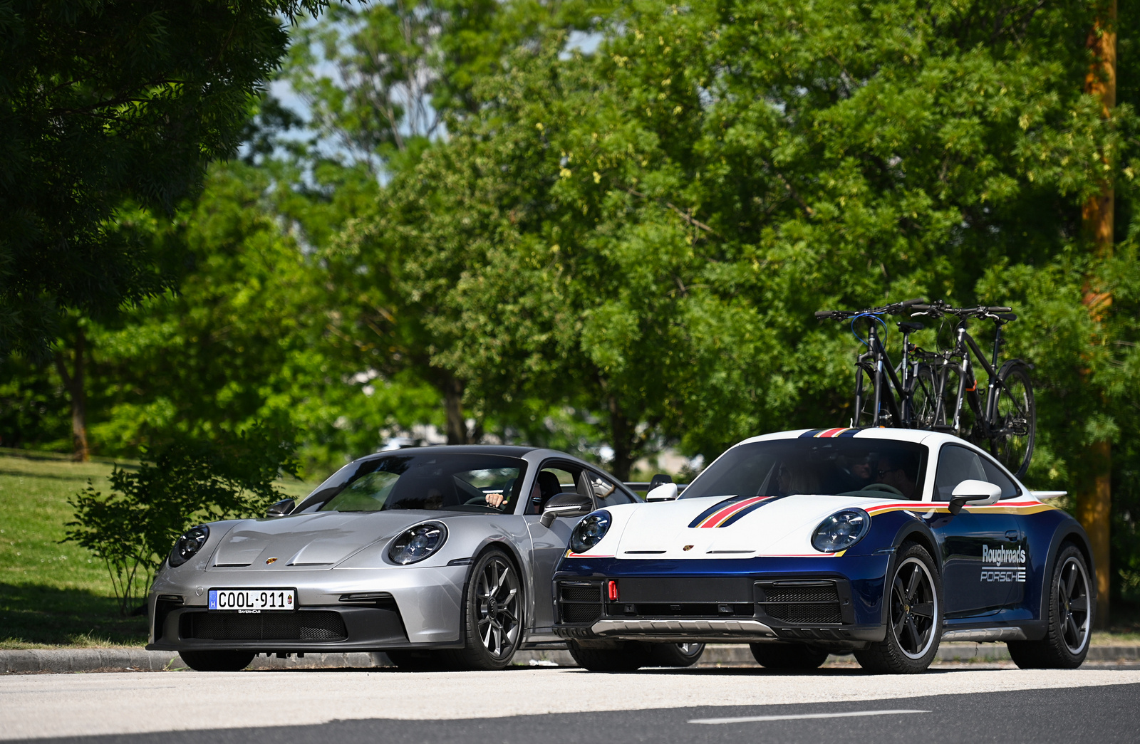 Porsche 911 GT3 - Porsche 911 Dakar