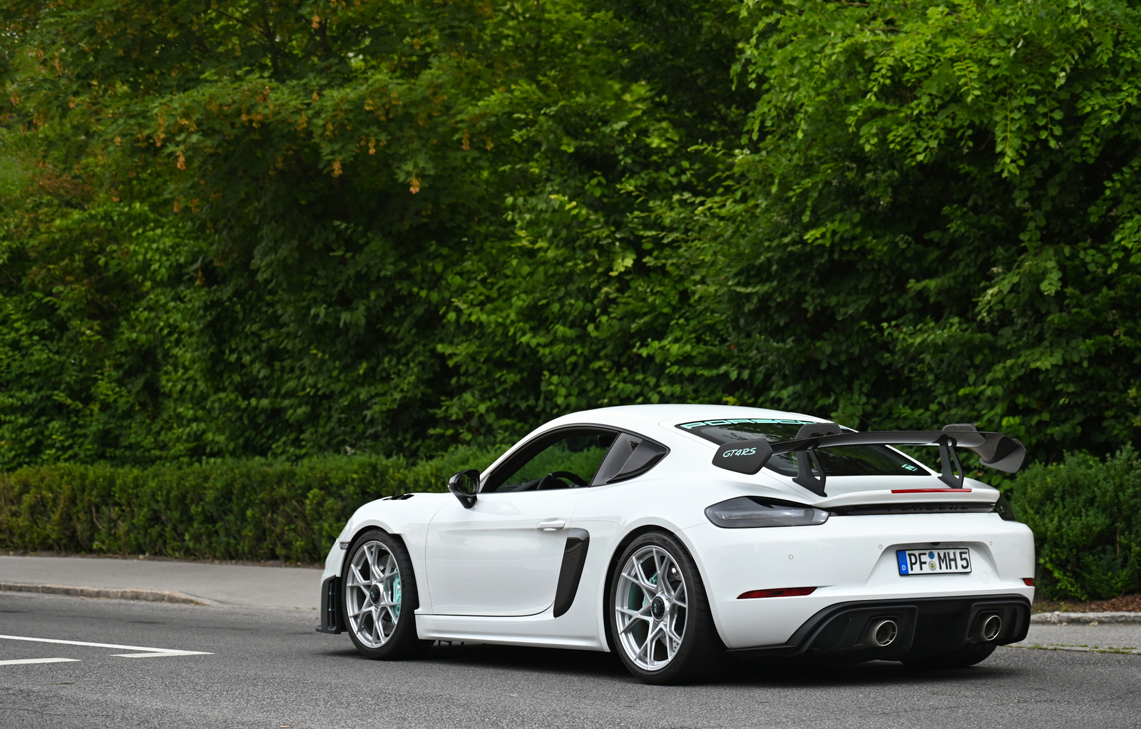 Porsche Cayman GT4 RS