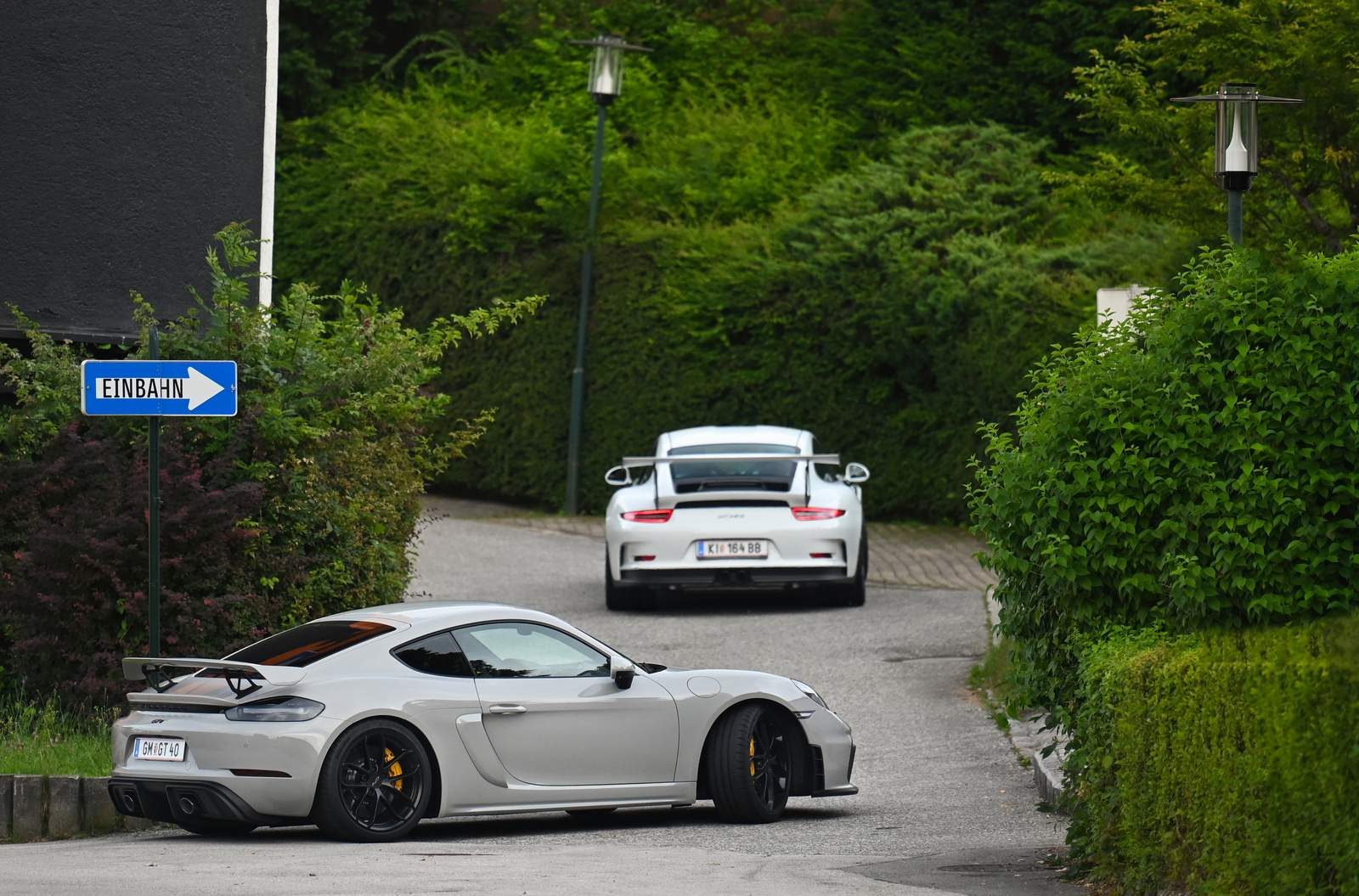 Porsche Cayman GT4 - Porsche 911 GT3 RS