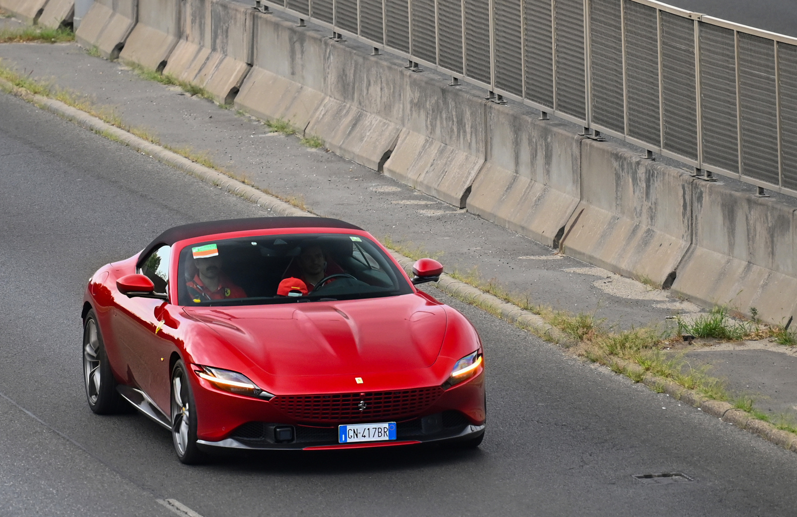 Ferrari Roma Spider