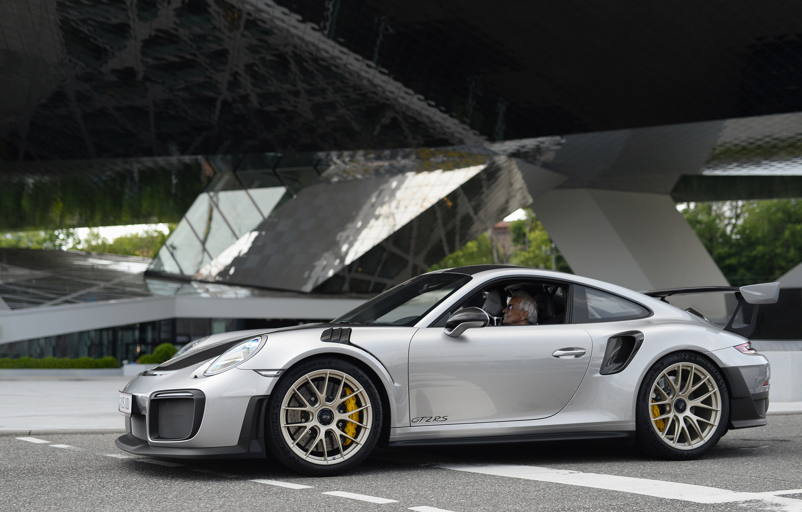 Porsche 911 GT2 RS