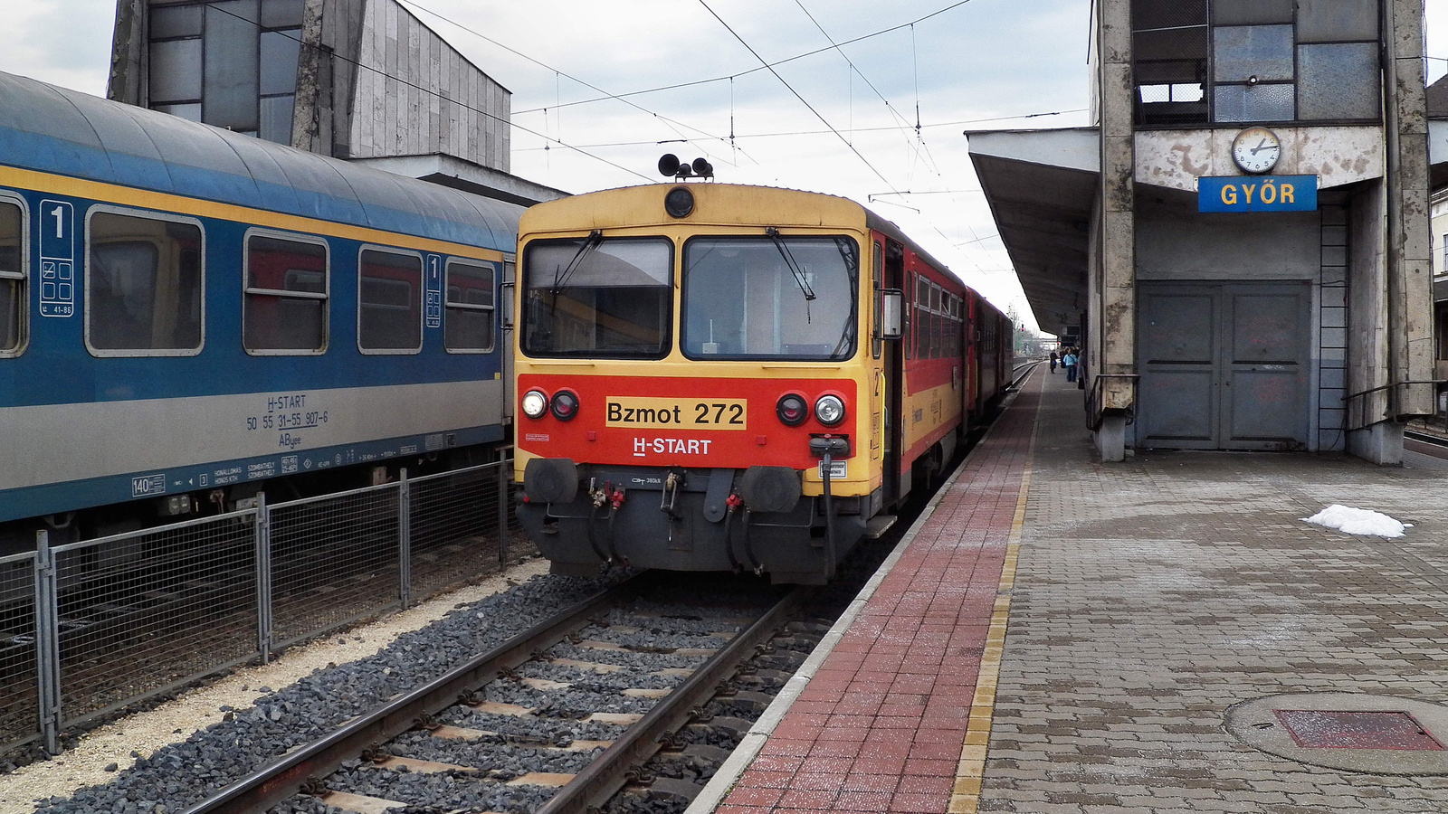 Bzmot 272 Győr 3. vágányán