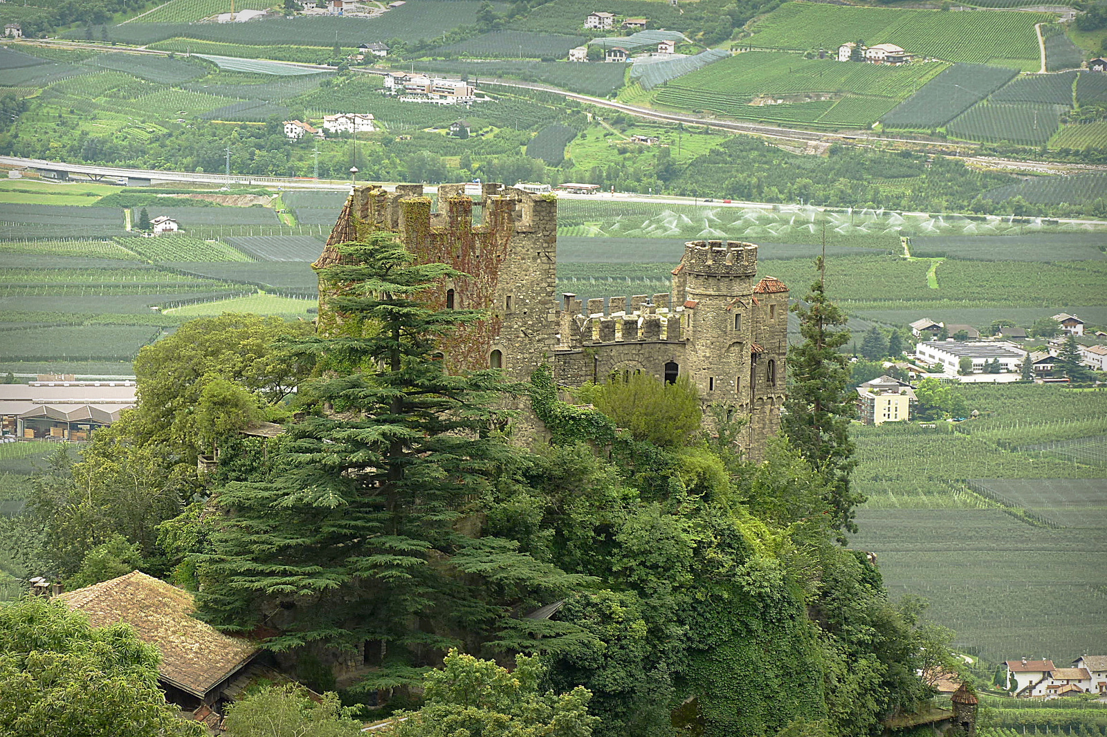 Castel Fontana