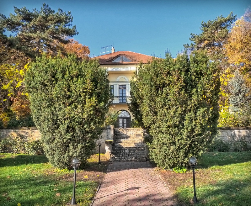 György-villa