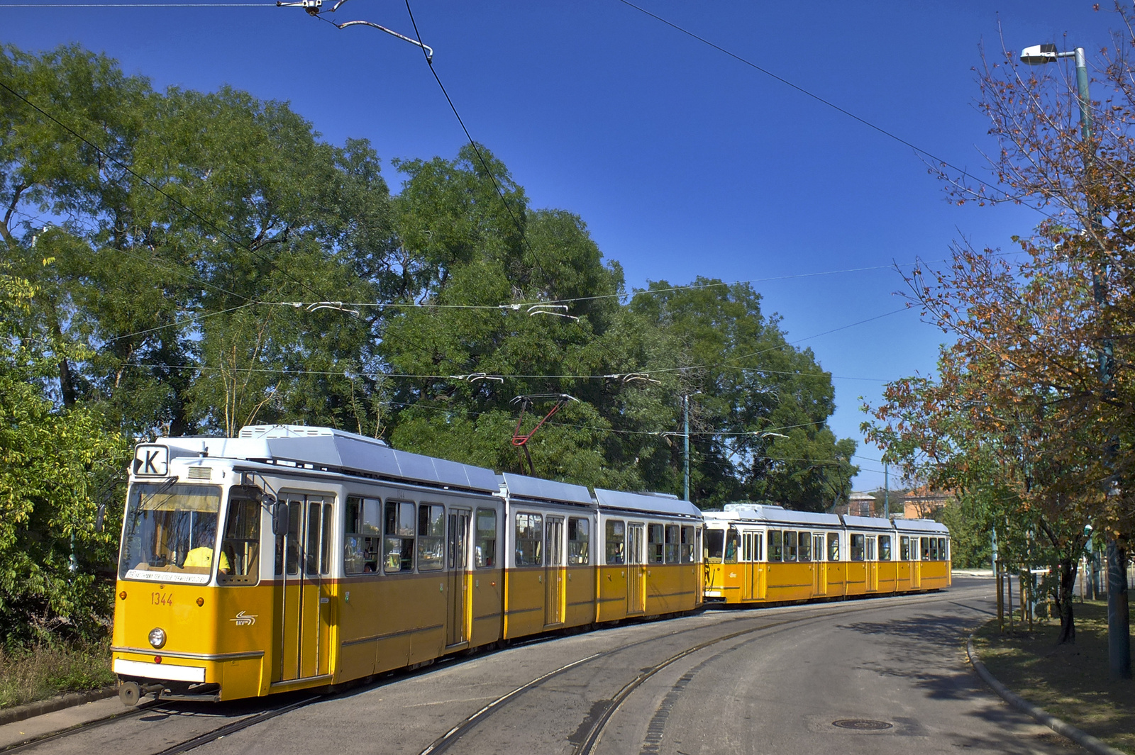 Kelenföld, Etele tér felé vezető célegyenesben