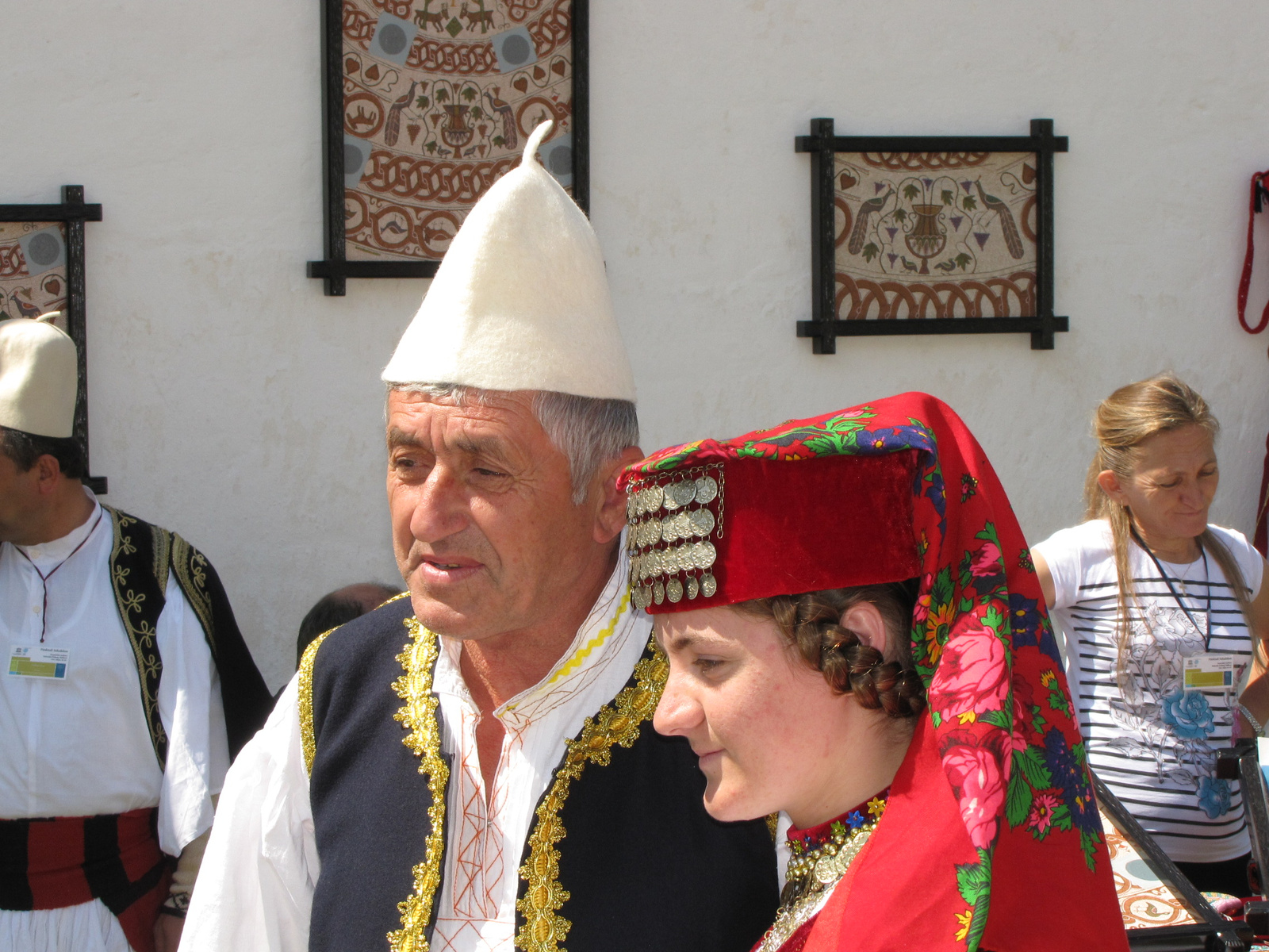 Szentendre - Skanzen, Pünkösdi sokadalom, SzG3