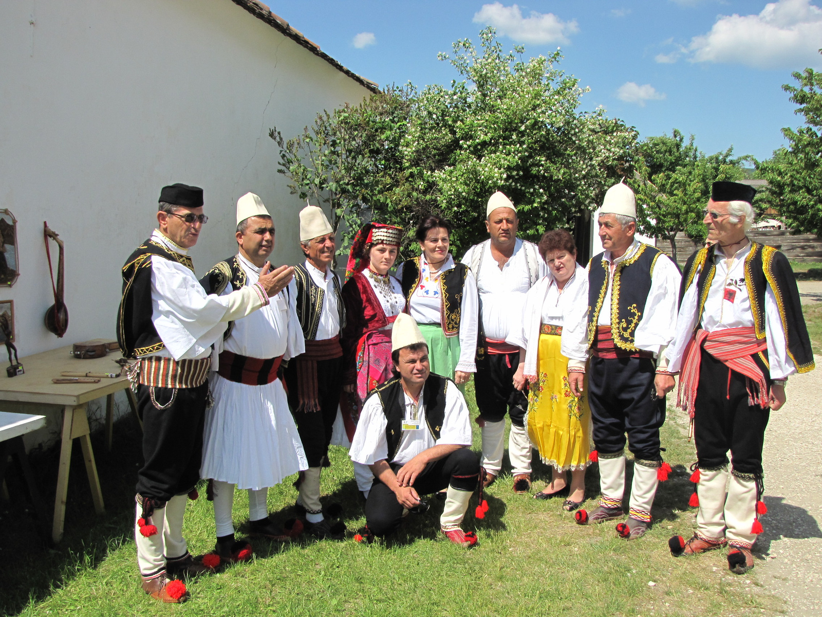 Szentendre - Skanzen, Pünkösdi sokadalom, SzG3