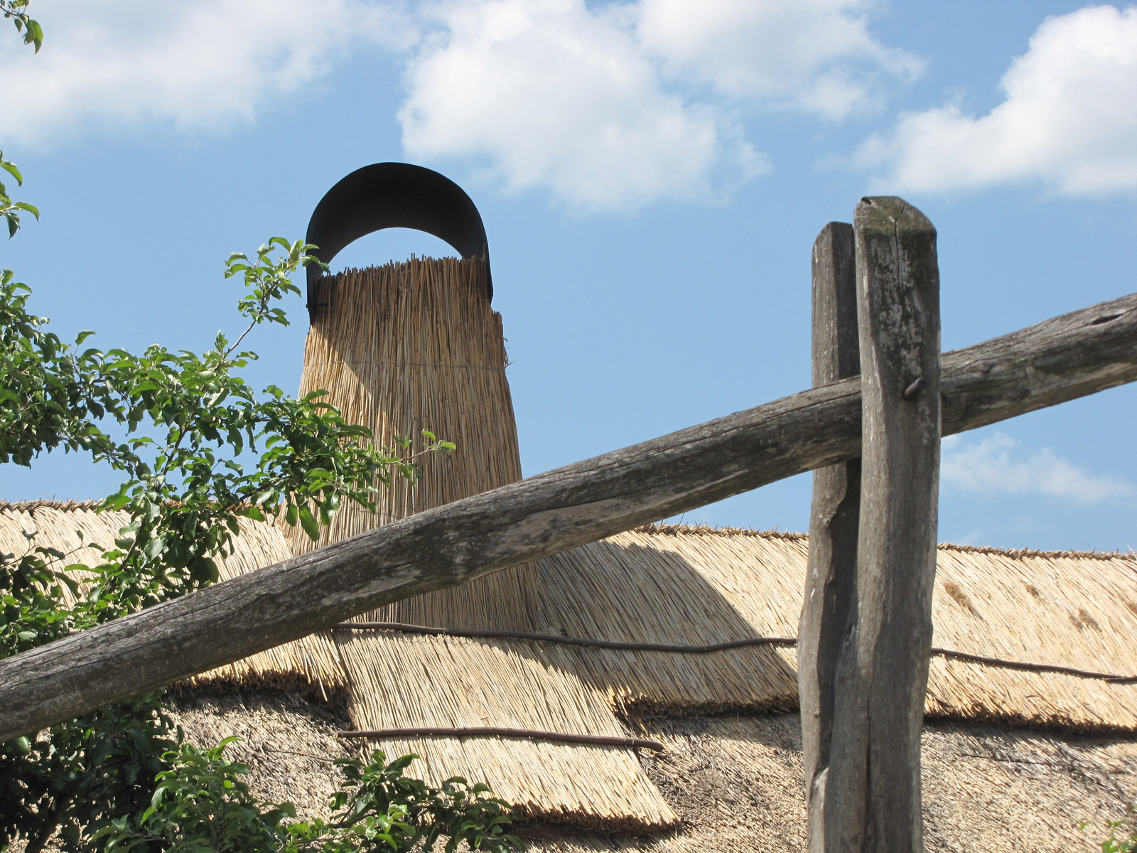 Szentendre - Skanzen, Pünkösdi sokadalom, SzG3