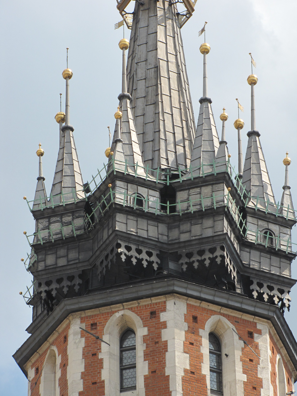 Krakkó, a Rynek Główny (Főtér), a Mária templom, SzG3