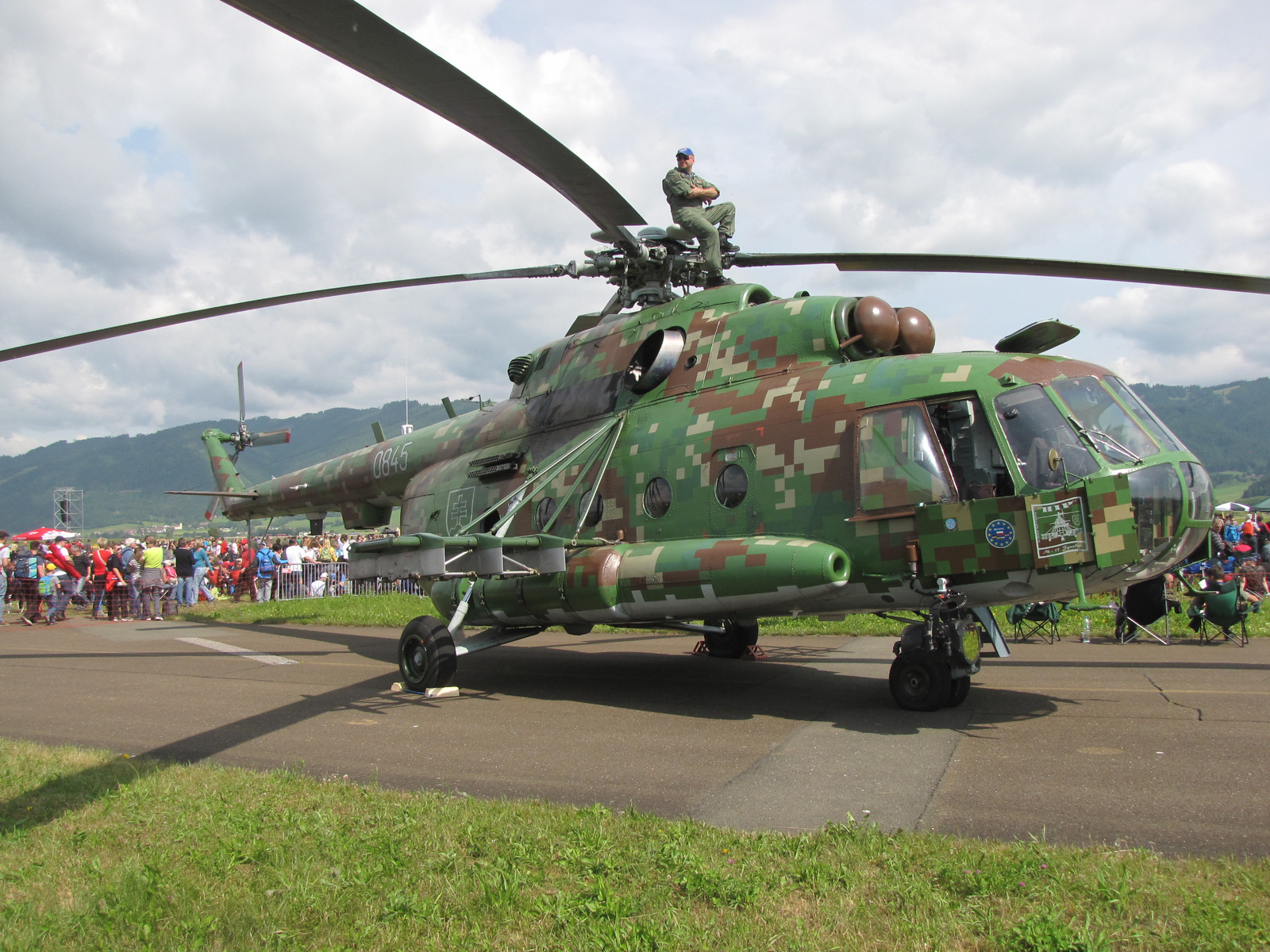 Ausztria, Zeltweg, Airpower 2013, Mil MI-17, SzG3