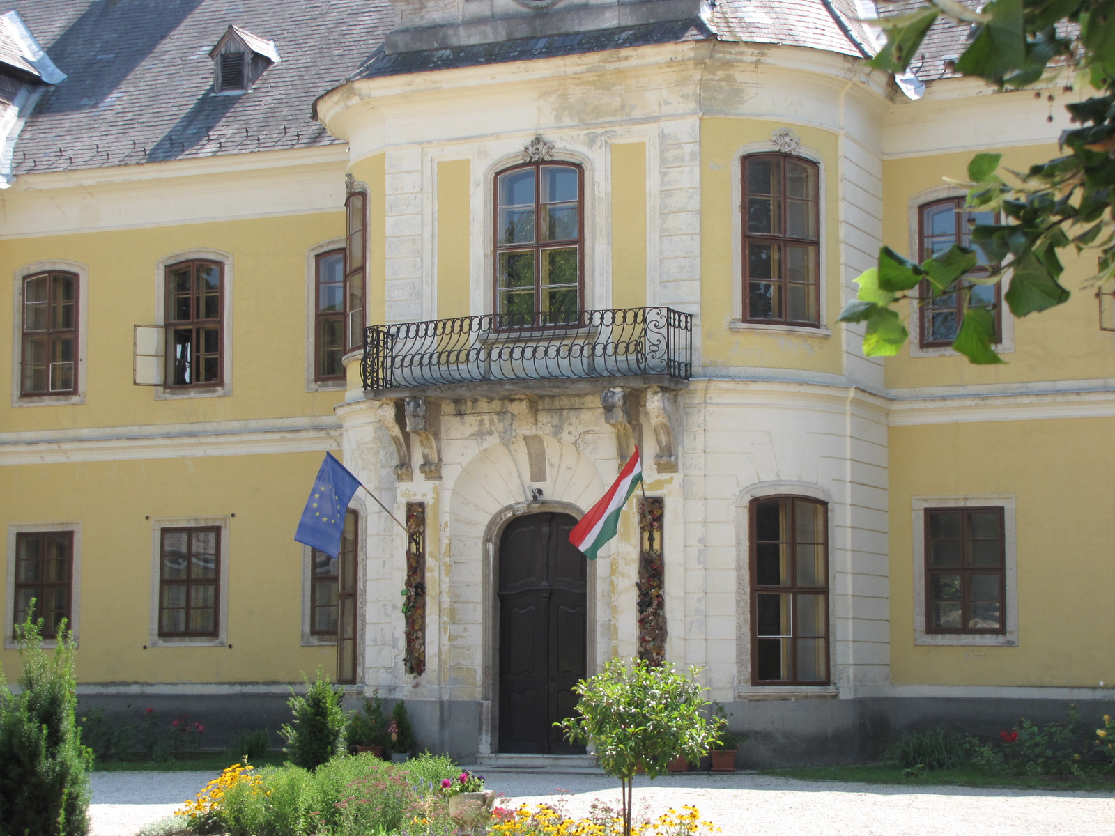 Magyarország, Mór, a Lamberg kastély, SzG3