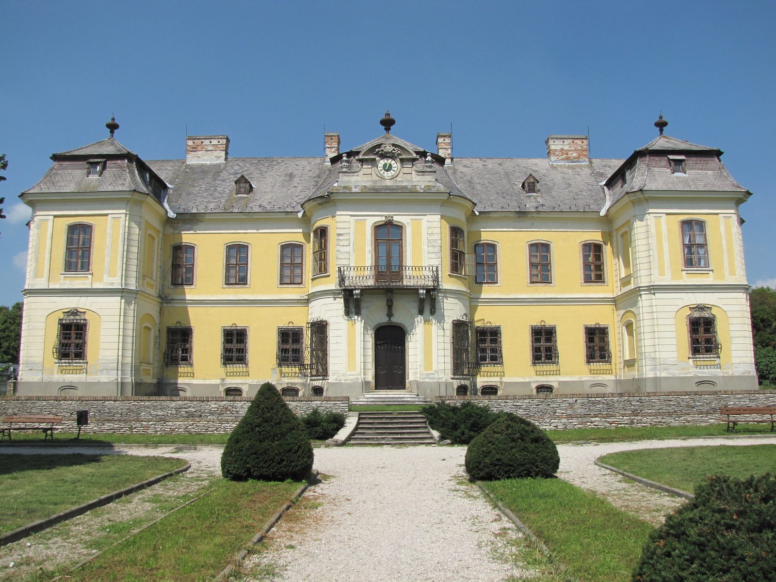 Magyarország, Mór, a Lamberg kastély, SzG3