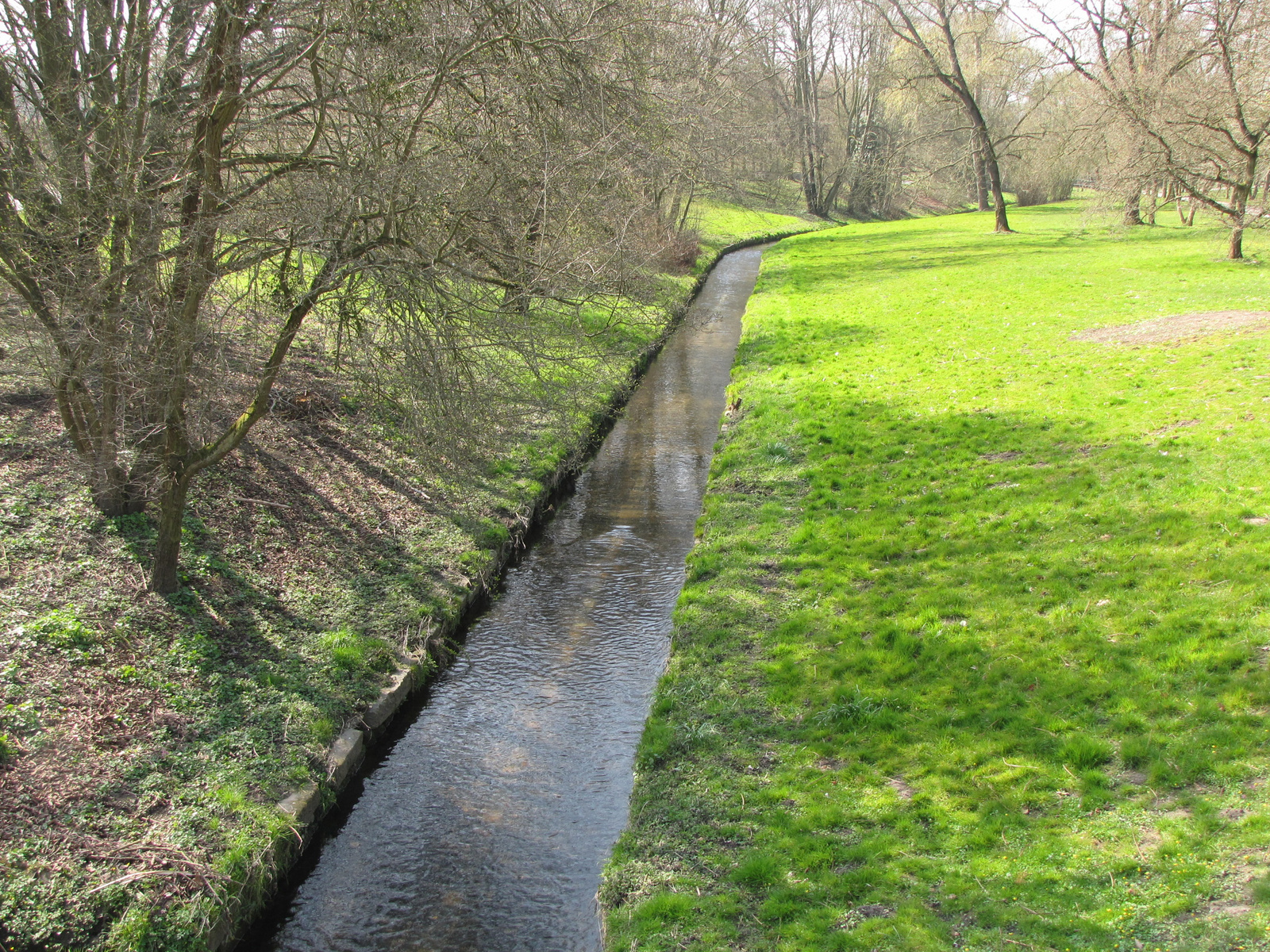 Kassel, park a Kis-Fulda mentén, SzG3