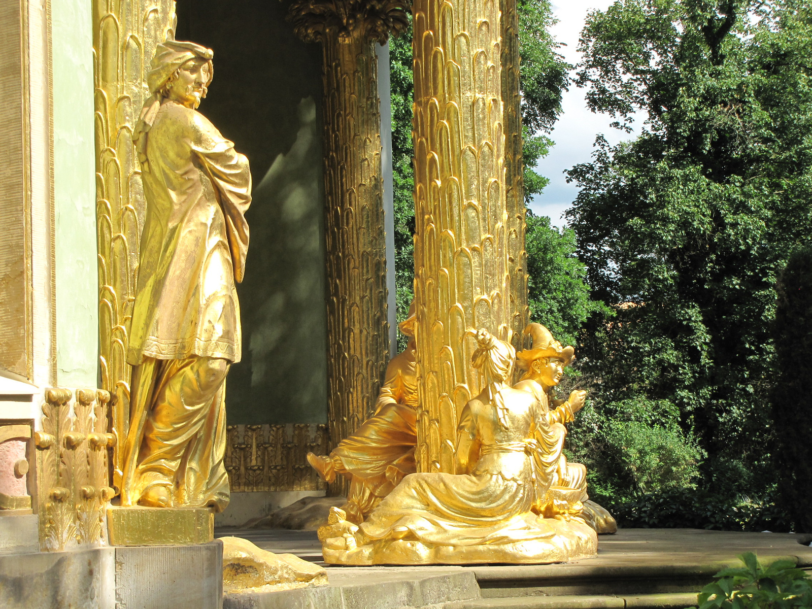 Potsdam, Sanssouci, a Kínai teaház pavilon, SzG3