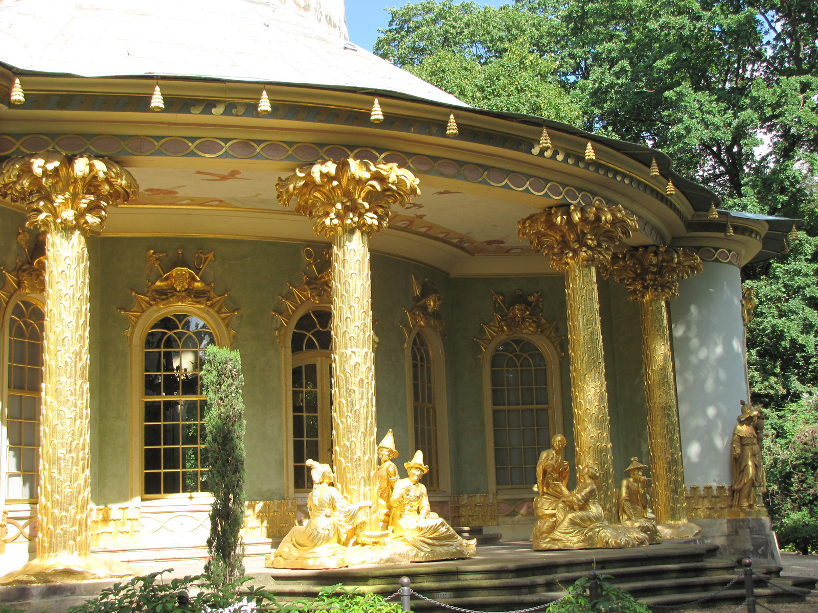 Potsdam, Sanssouci, a Kínai teaház pavilon, SzG3