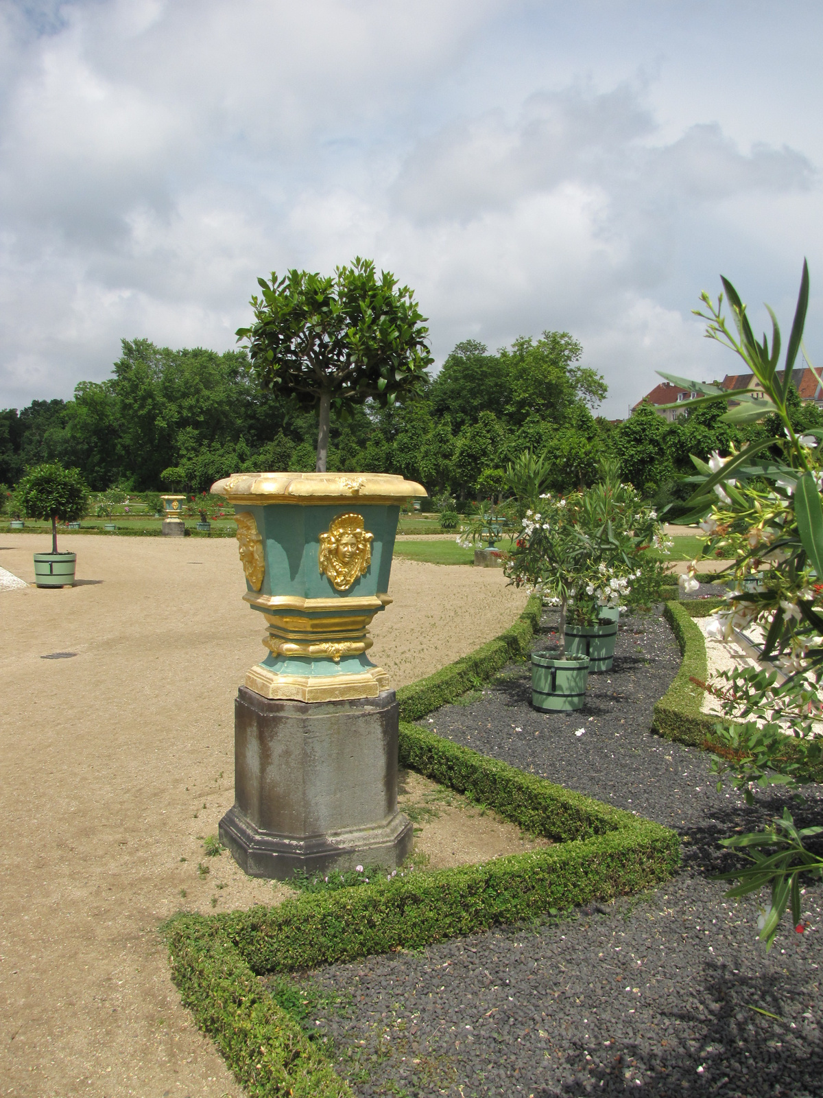 Berlin, Charlottenburg Palace, a park, SzG3