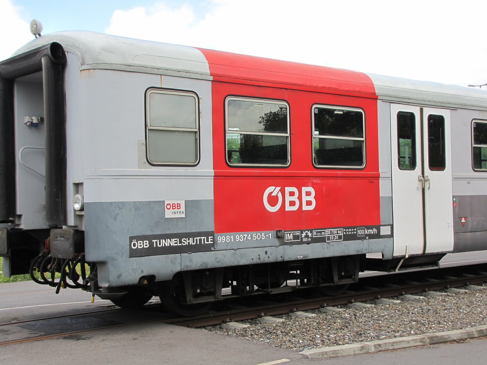 ÖBB TUNNELSHUTTLE 9981 9374 505-1, SzG3