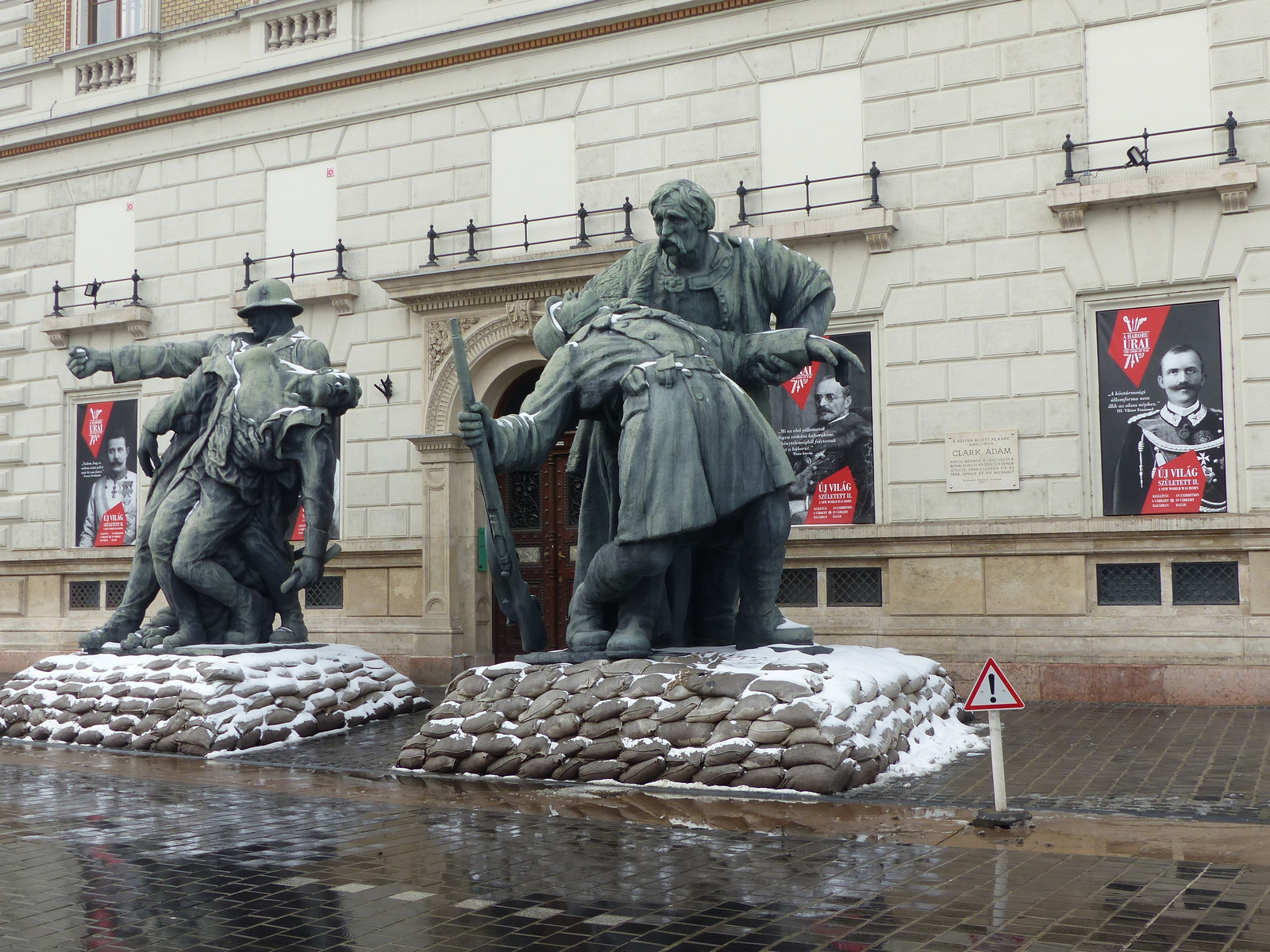 Budapest, a Várkert Bazár, Új világ születik kiállítás, SzG3