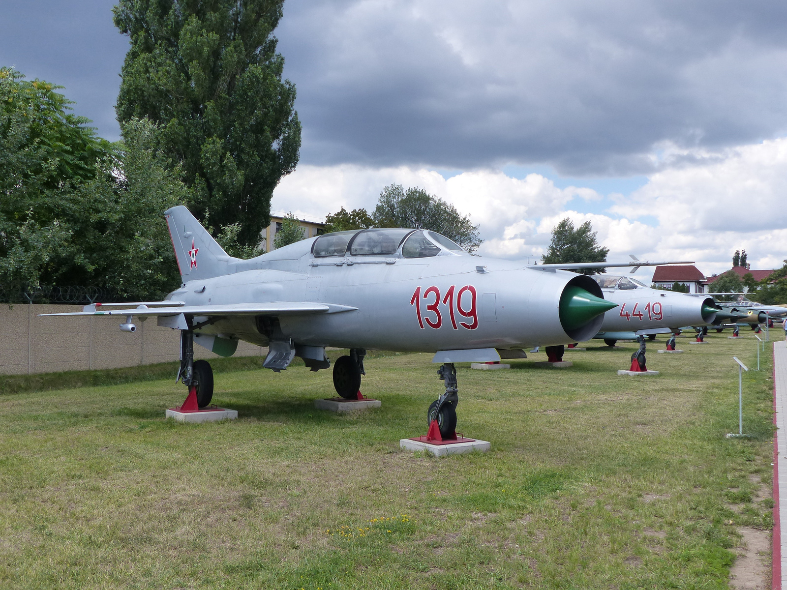 Szolnok, Rep Tár, MIG-21U-400 (Mongol-A), SzG3