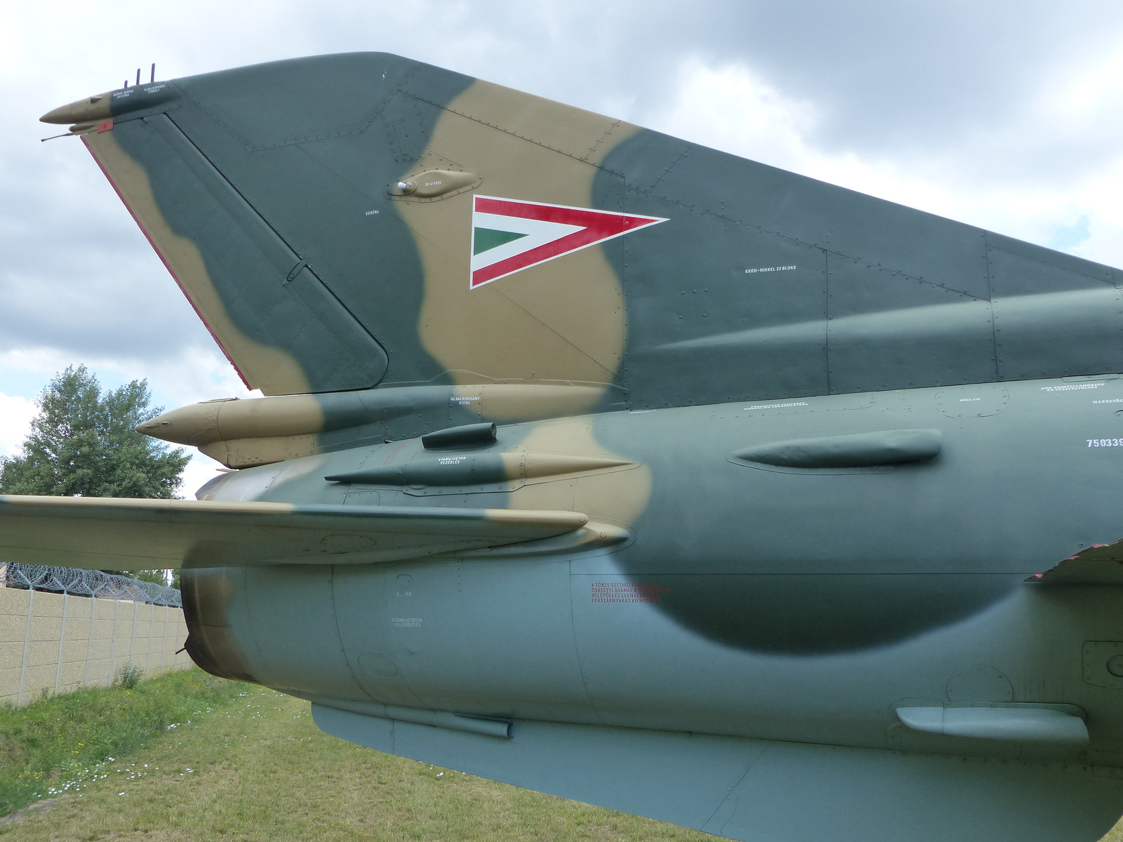 Szolnok, Rep Tár, MIG-21BISZ 75 A (Fishbed-I.), SzG3