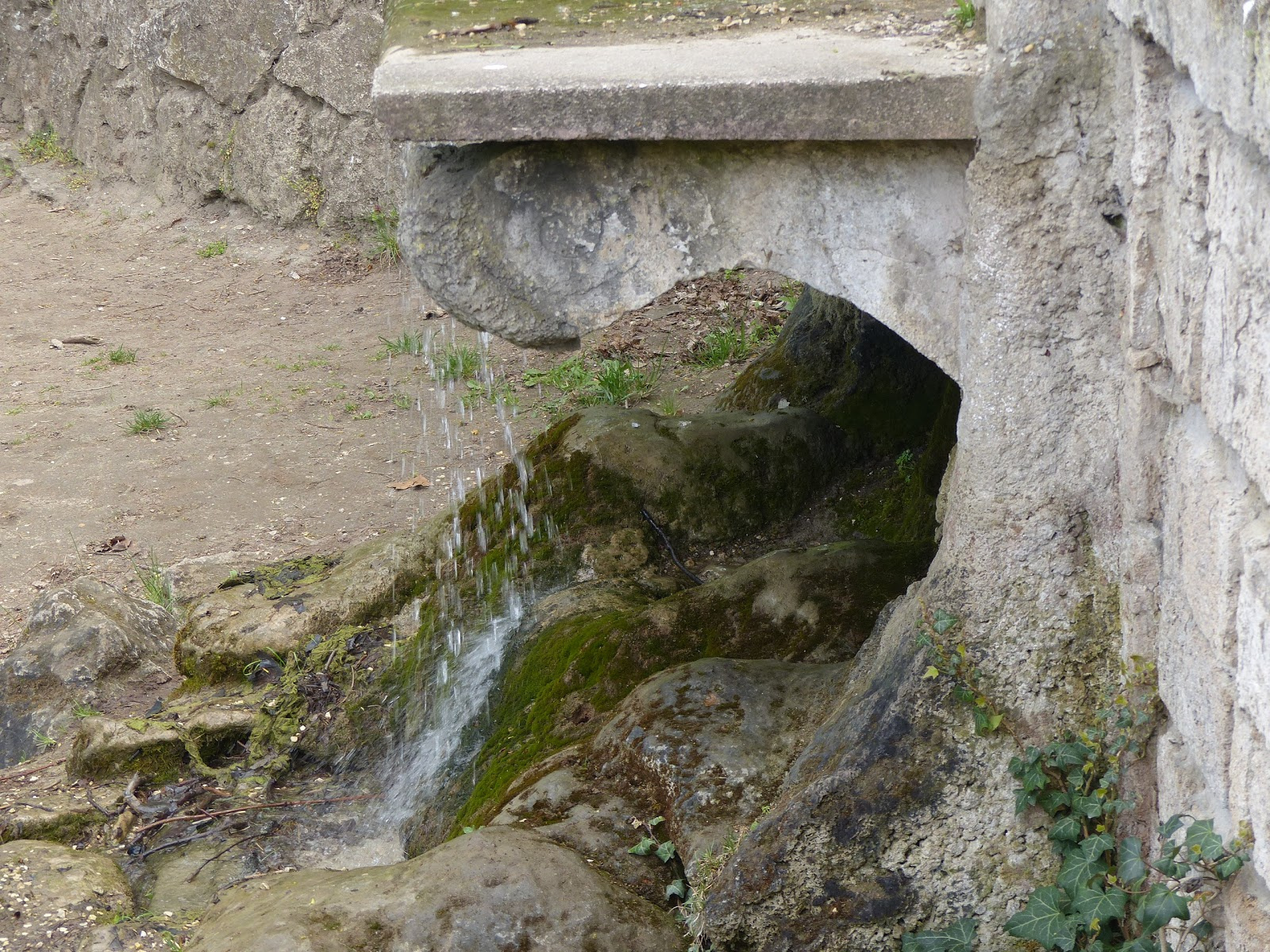 Tata, Cseke tó, Angol park, műromok, SzG3