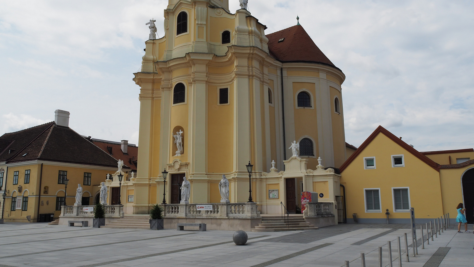 Laxenburg, Pfarrkirche, SzG3