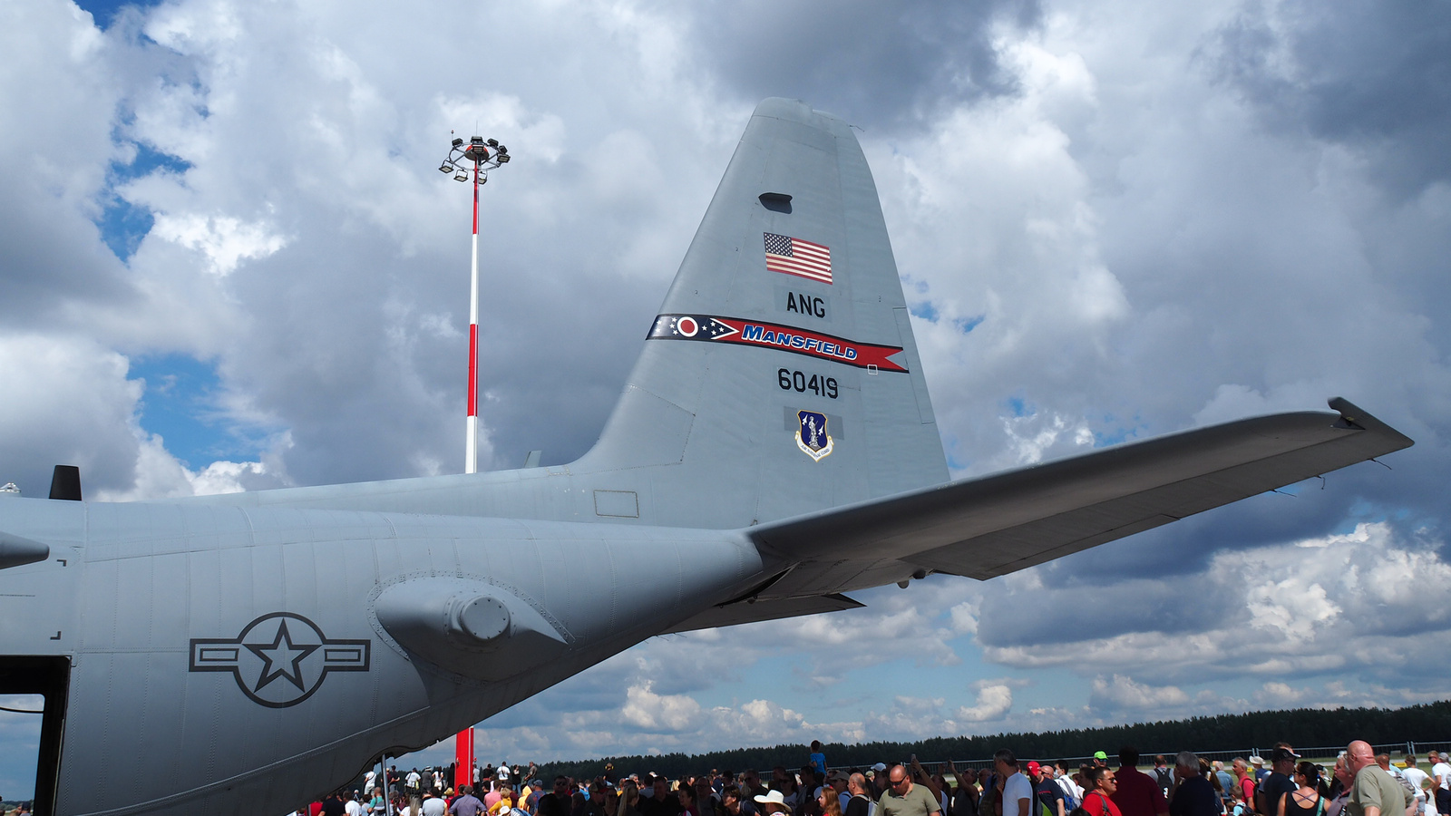 Ohio Air Guard C-130 (Spirit of Mansfield), SzG3