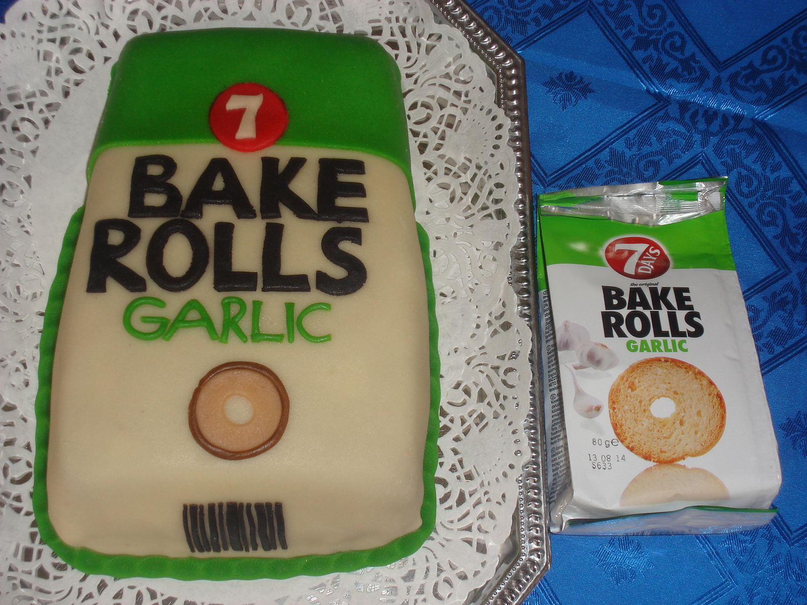 Bake Rolls cake