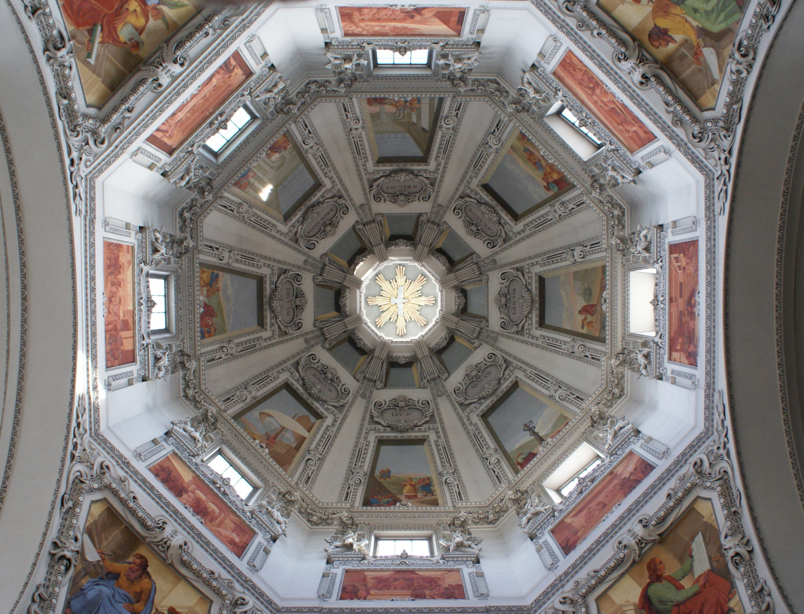 Salzburg-Dóm - kupola