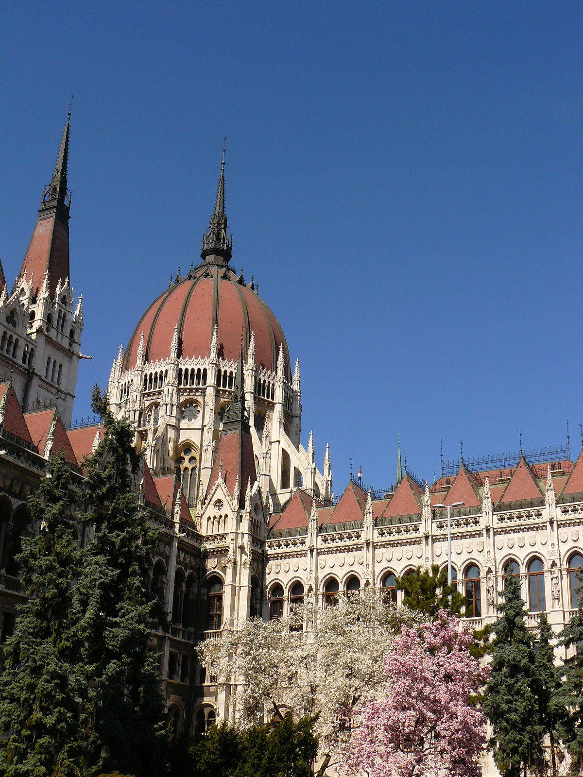 Parlament, 2012.március