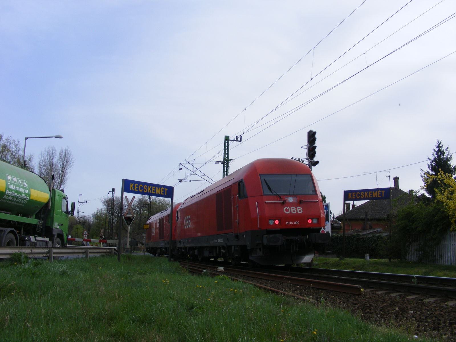 ÖBB 2016 090 Kecskeméten