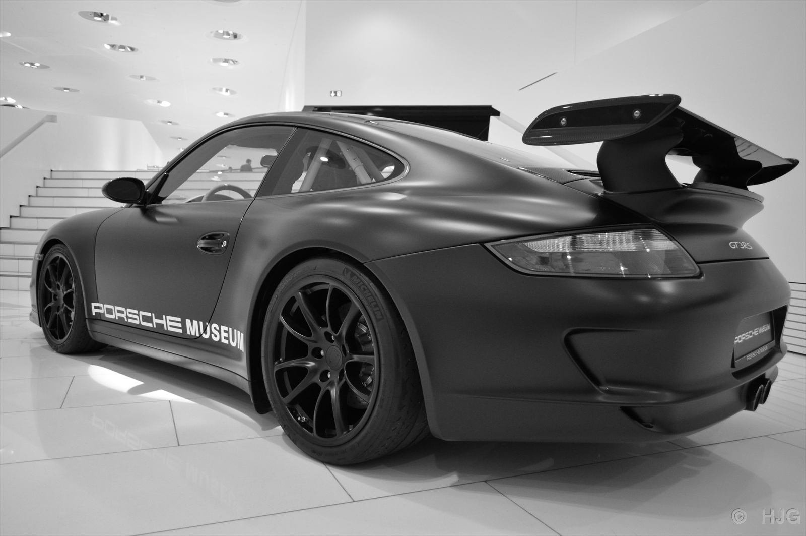 GT3 RS in black