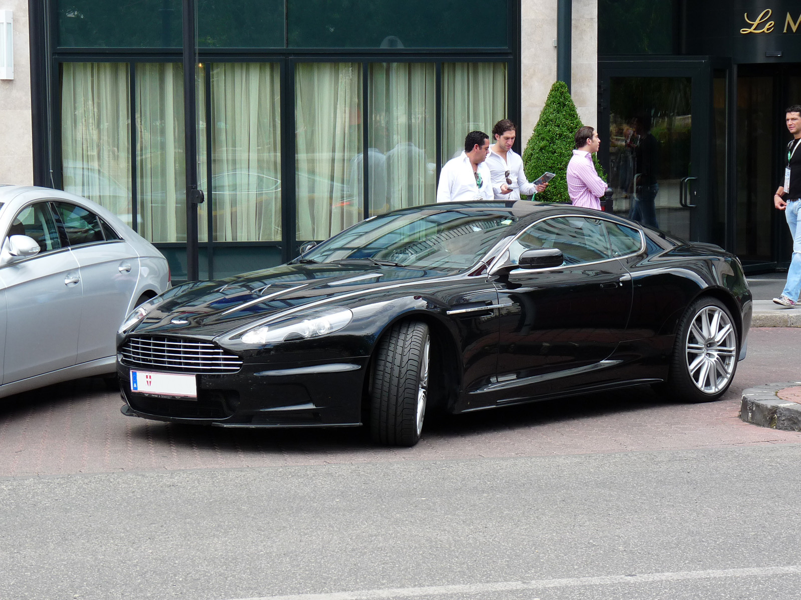 Aston Martin DBS