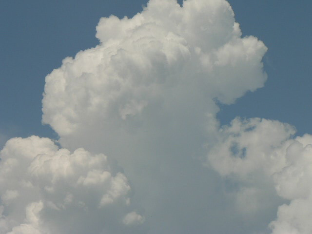 felhő1