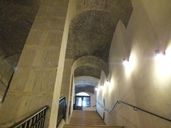 esztergom - bazilika altemplom lejárat