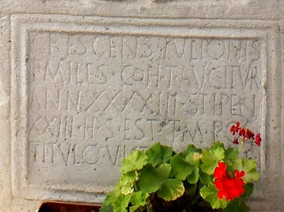 esztergom - római emlék-tábla