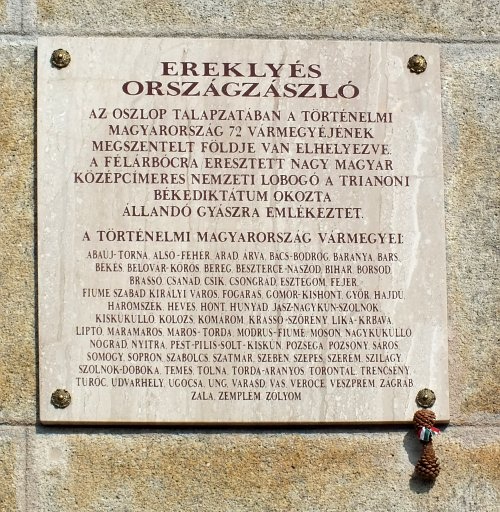 vác ereklyés országzászló tábla