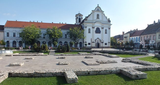 vác főtér-rom1