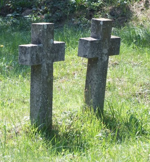 Salföld - temető - öreg sírkereszt2