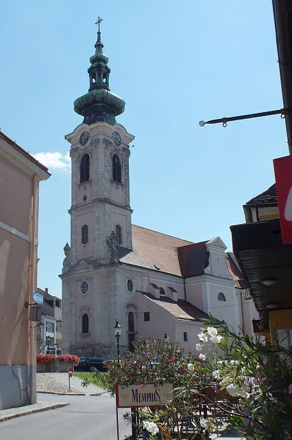 Hainburg - templomtér2