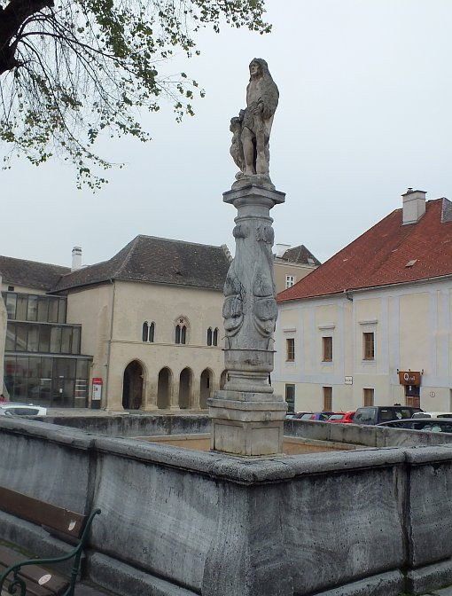 Krems - hohermarkt díszkút