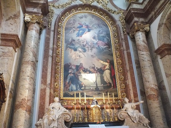 Bécs - Karlskirche oltár1