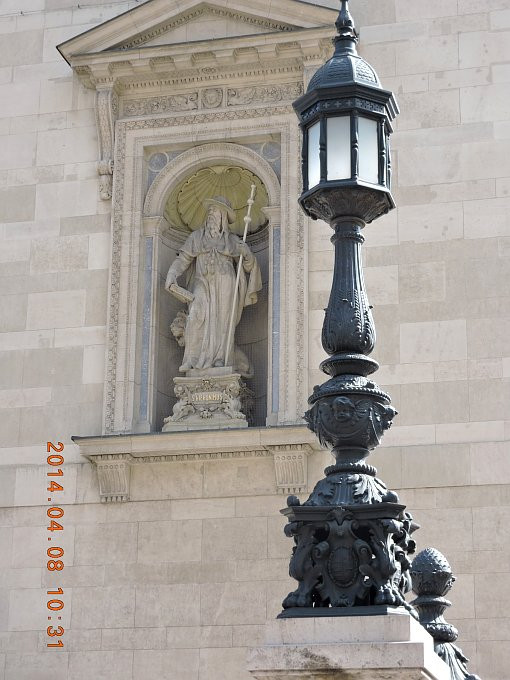 Bp- bazilika - stef-szob-lámpa