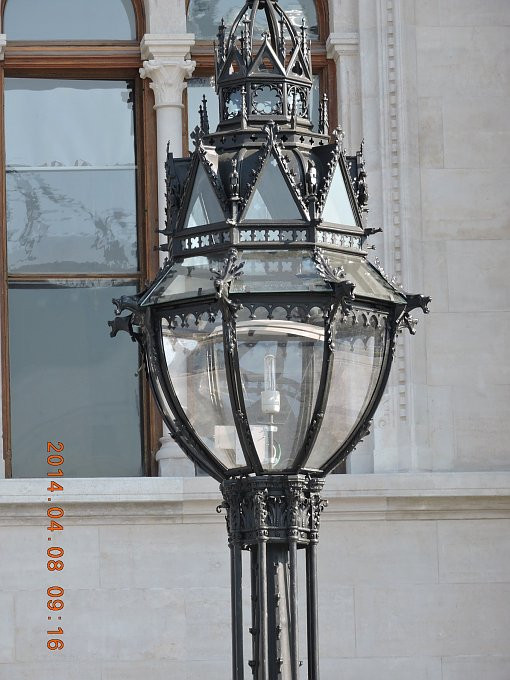 Bp-Parlament - lámpa1